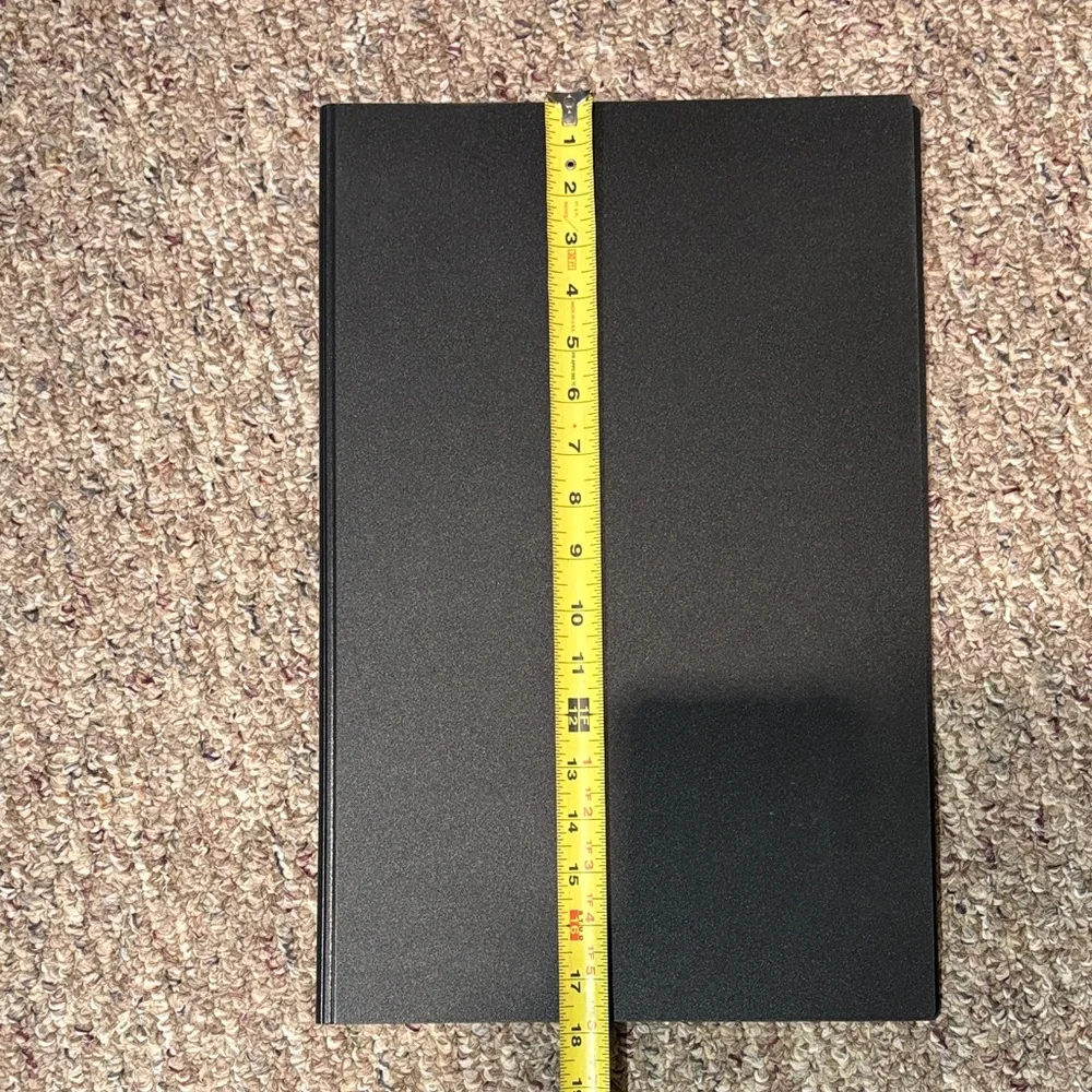 N/A elegant black
